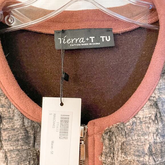 NEW with tags Tierra + Tutu Multimedia Zip Up Vest, NWT, Size Small, MSRP $89 - Picture 5 of 7